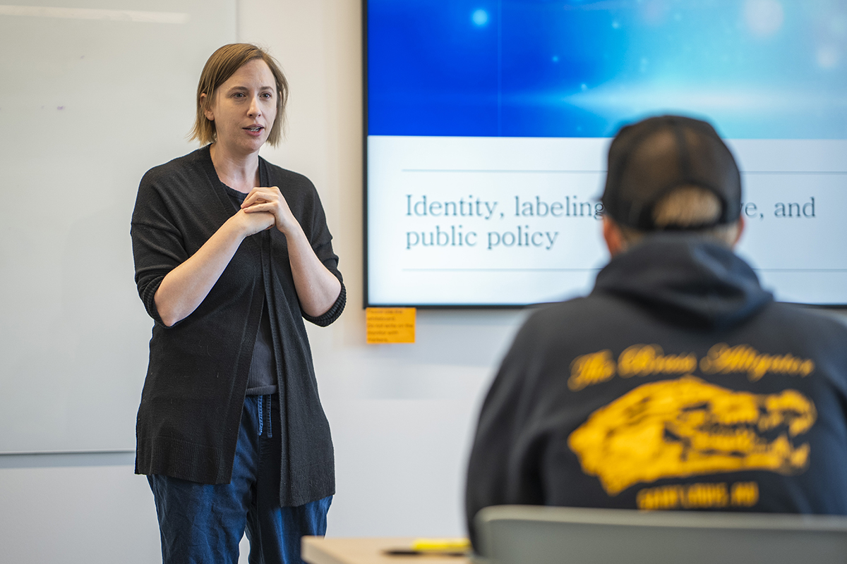Amy Perry teaches a sociology class at STLCC.