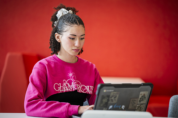Faith Kothe studying on STLCC campus