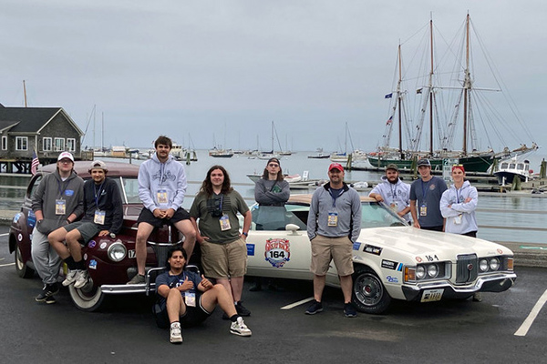 STLCC Automotive Students width=
