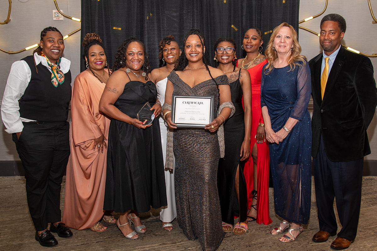 certficate winners at student government association banquet