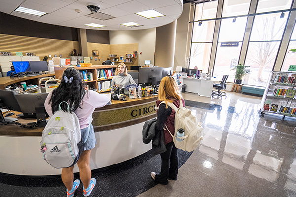 Meramec library service desk