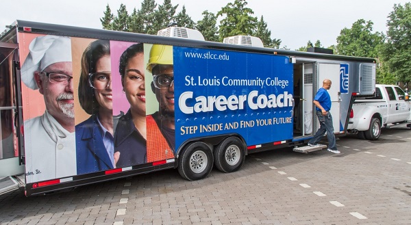 STLCC Extends Outreach to Former Vatterott Students