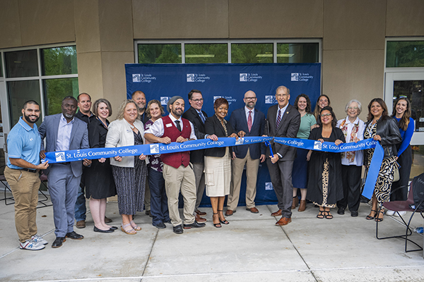 STLCC Chancellor cuts ribbon at South County's college esports arena opening