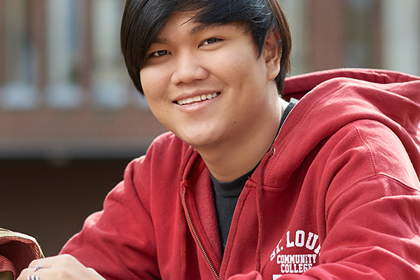 STLCC student