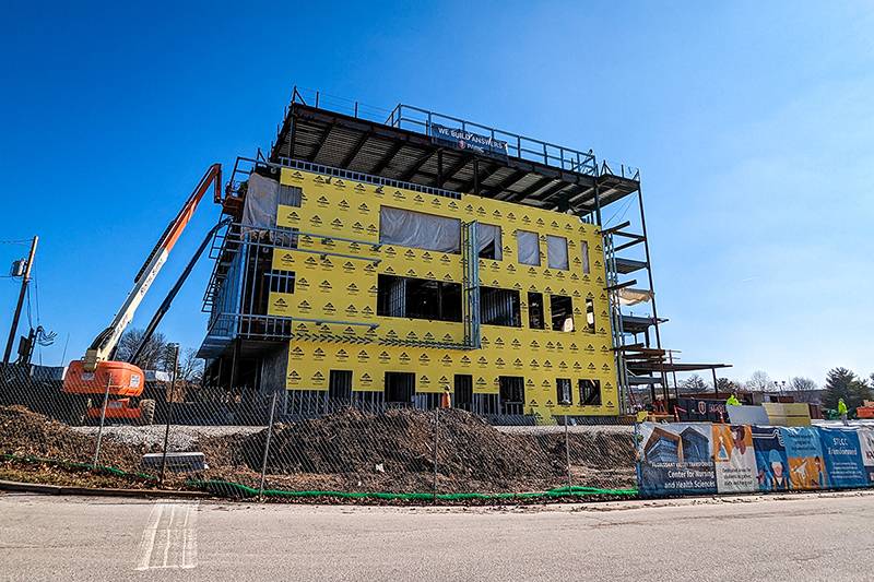 Building progress on the Nursing and Health Sciences Center
